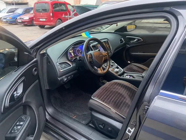 Chrysler 200 - фото 4