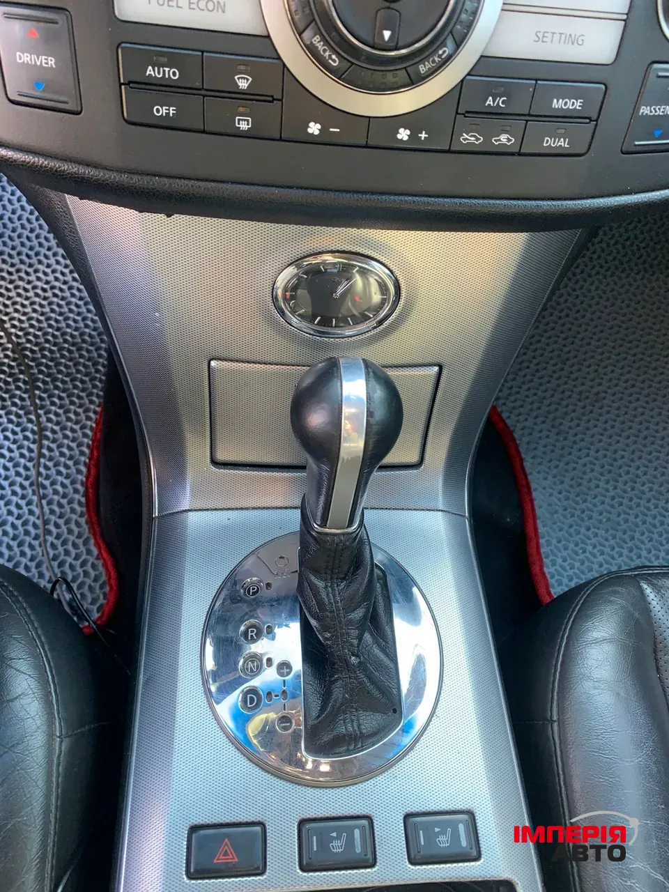 Infiniti FX - фото 17