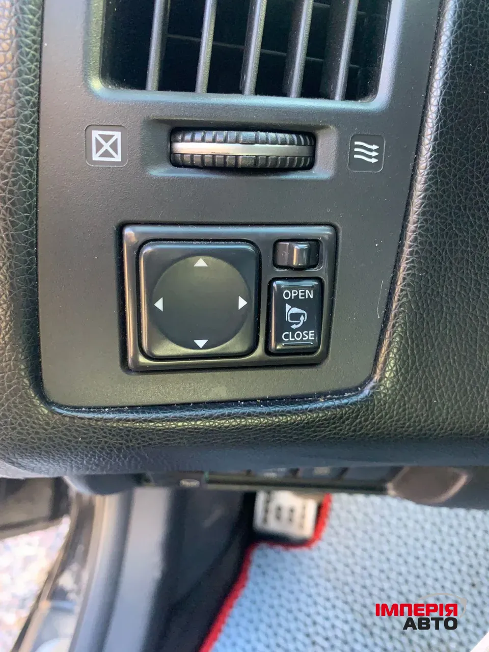 Infiniti FX - фото 13