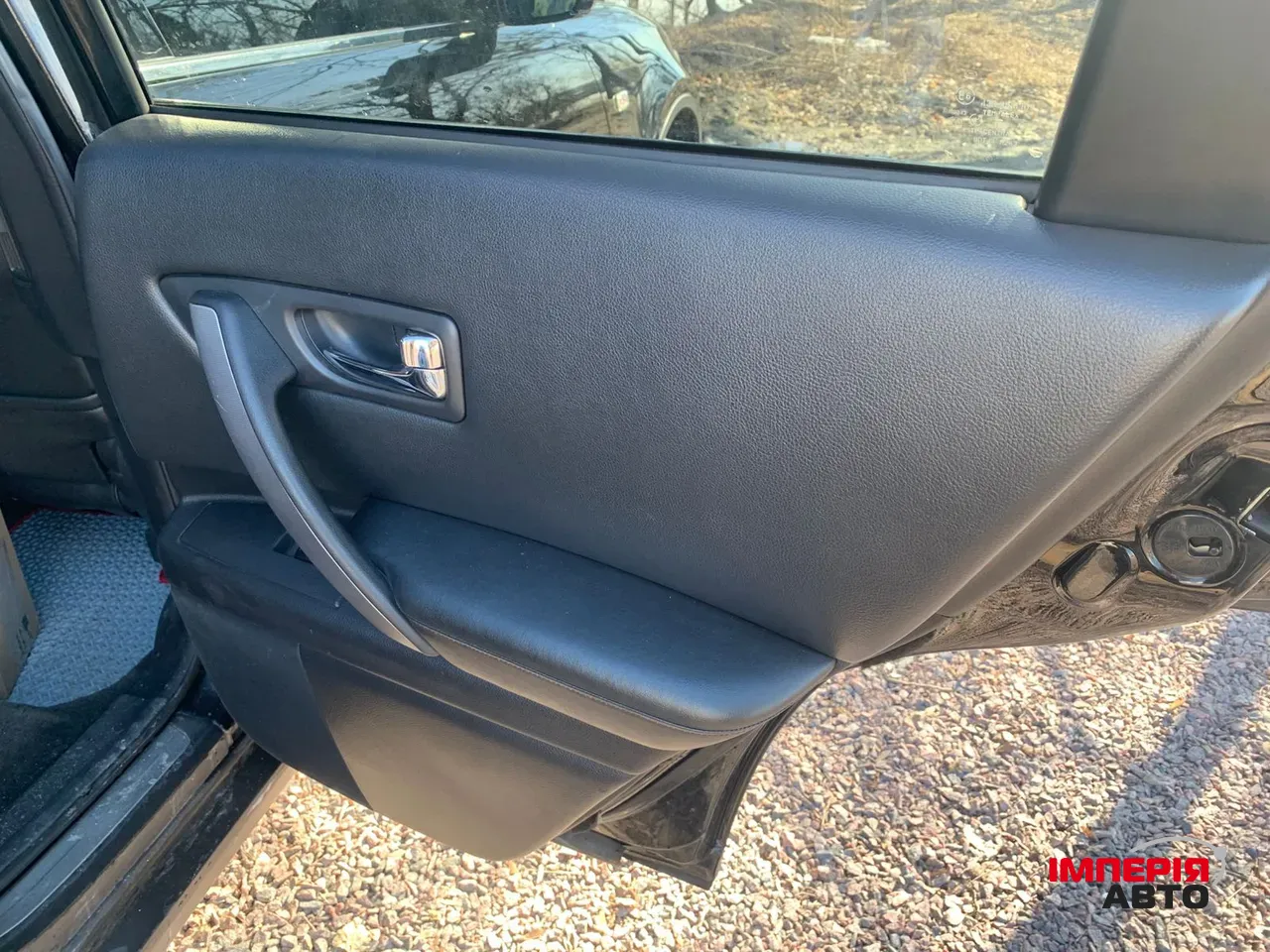 Infiniti FX - фото 8