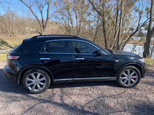 Infiniti FX - фото 3