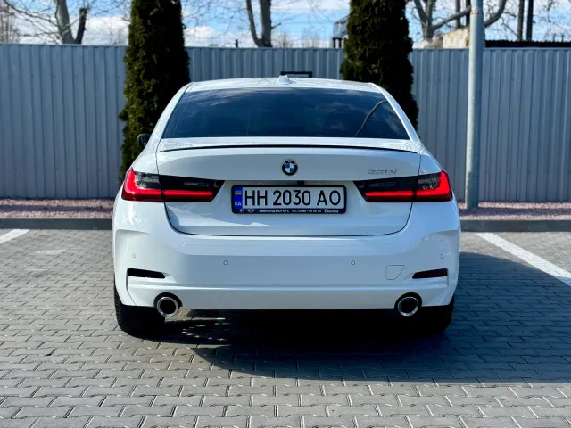 BMW 3 серії - фото 3