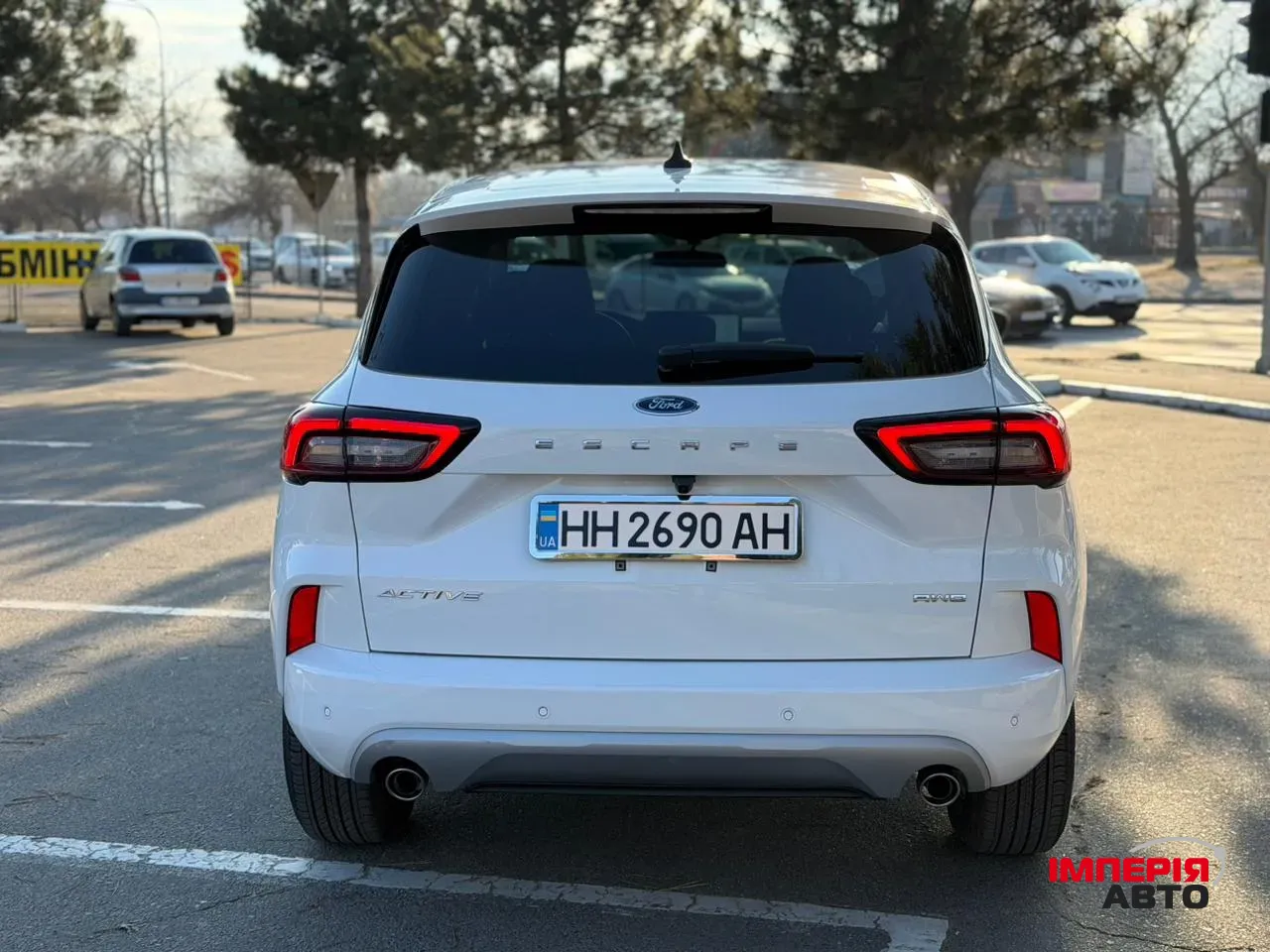 Ford Escape - фото 8