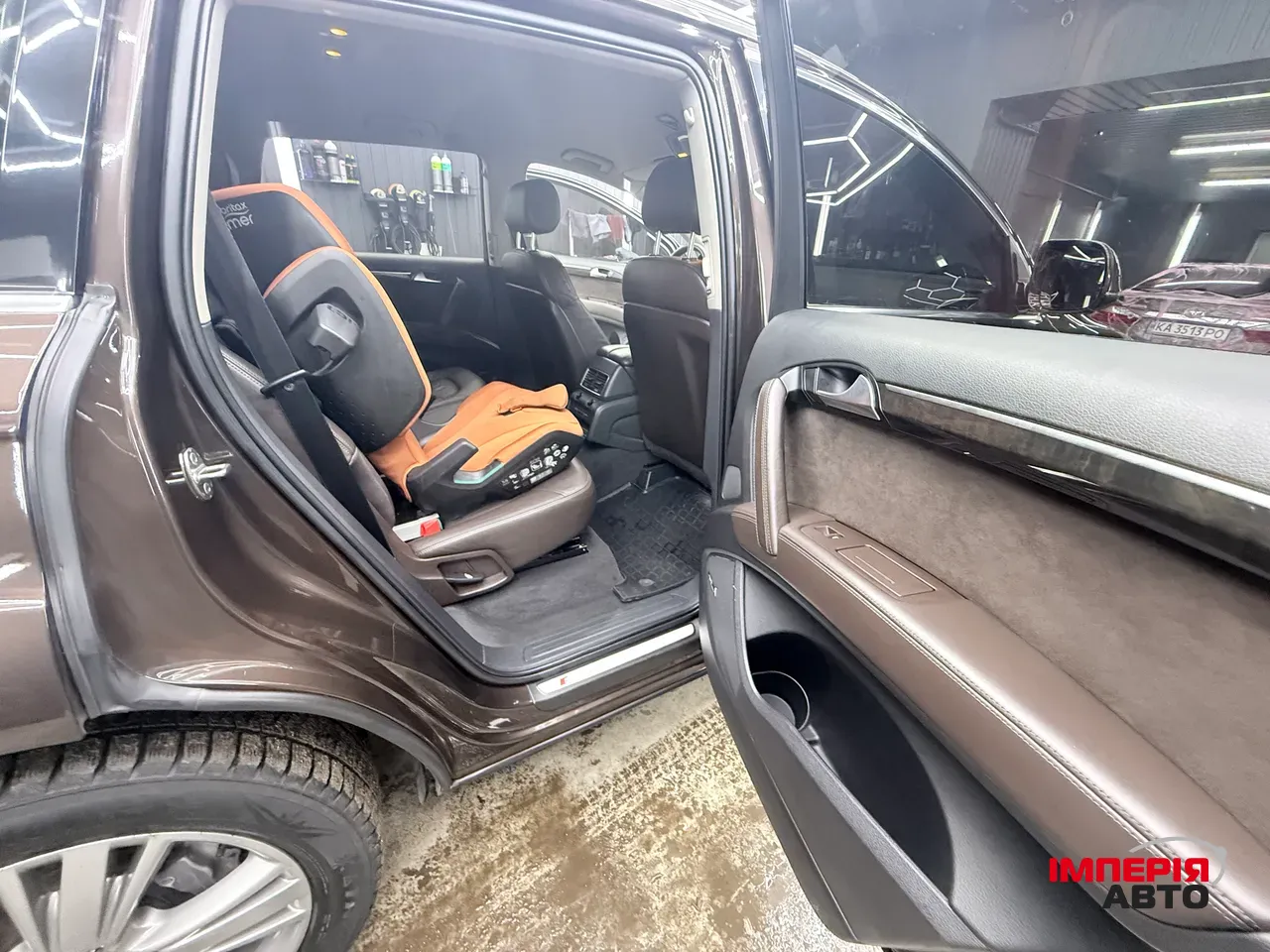 Audi Q7 - фото 22