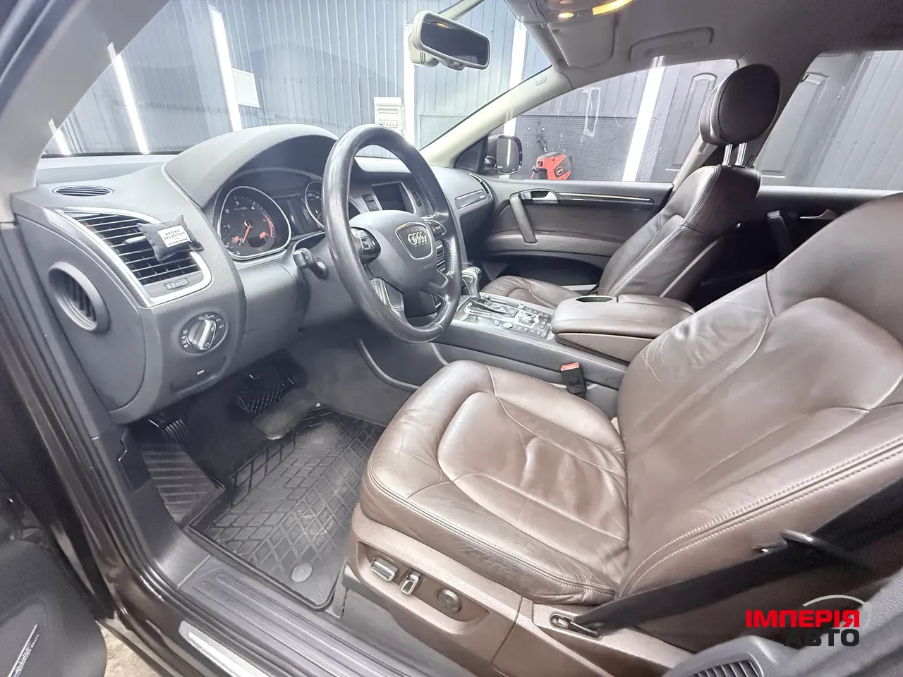 Audi Q7 - фото 16