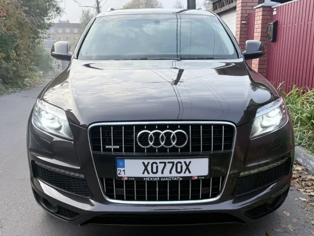 Audi Q7 - фото 4