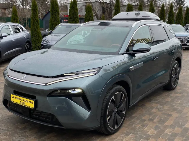 BYD Tang L - фото 3