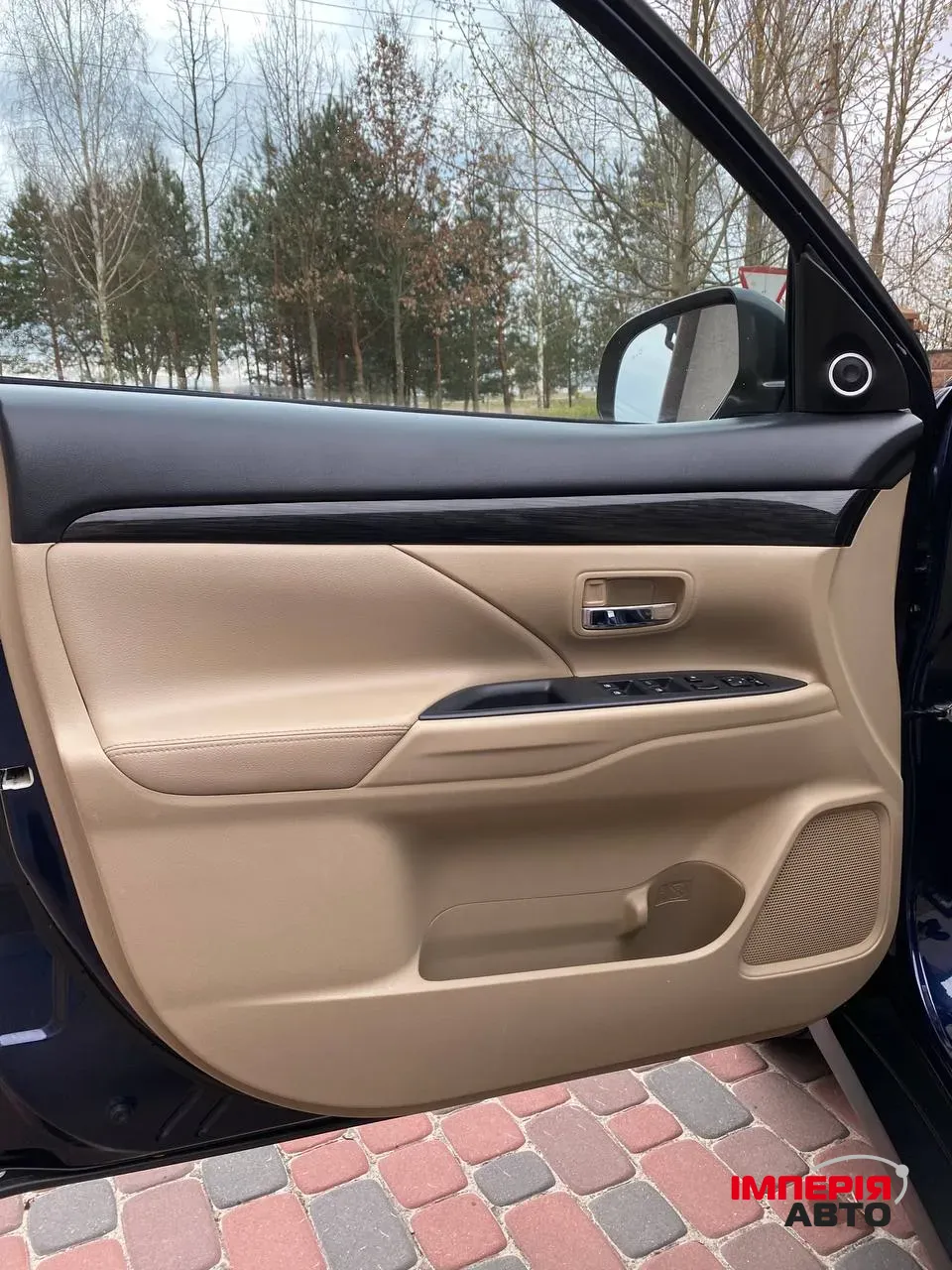 Mitsubishi Outlander - фото 7