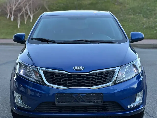 Kia Rio - фото 1