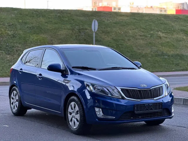 Kia Rio - фото 5