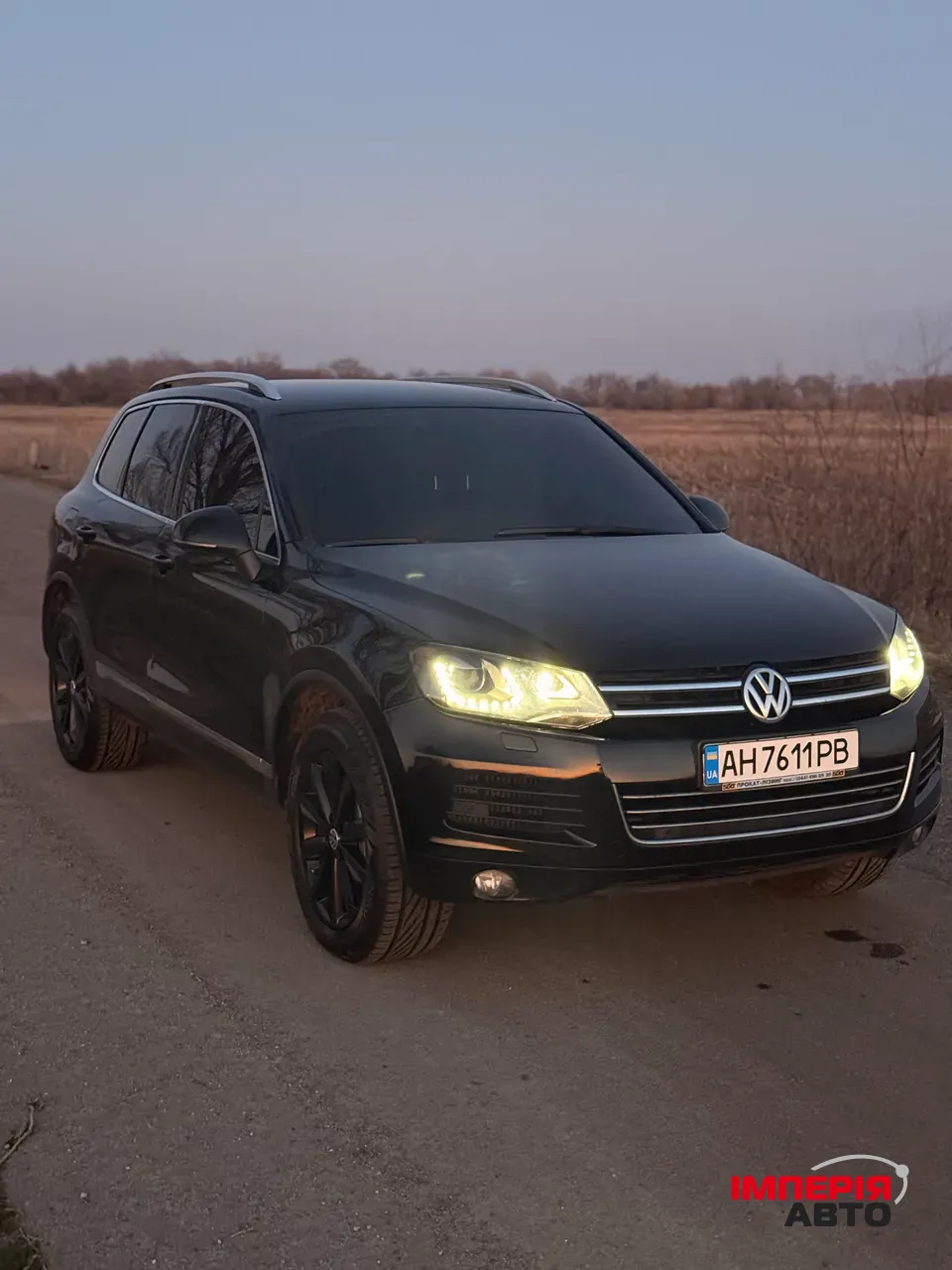 Volkswagen Touareg - фото 2