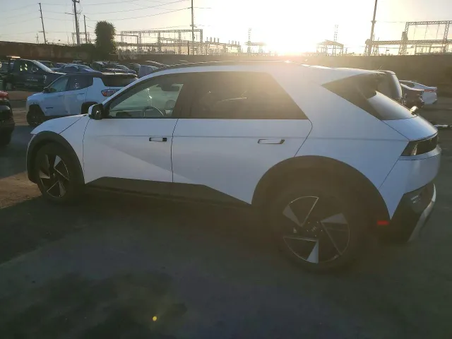 Hyundai IONIQ 5 - фото 3