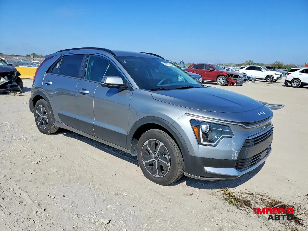 Kia Niro - фото 1