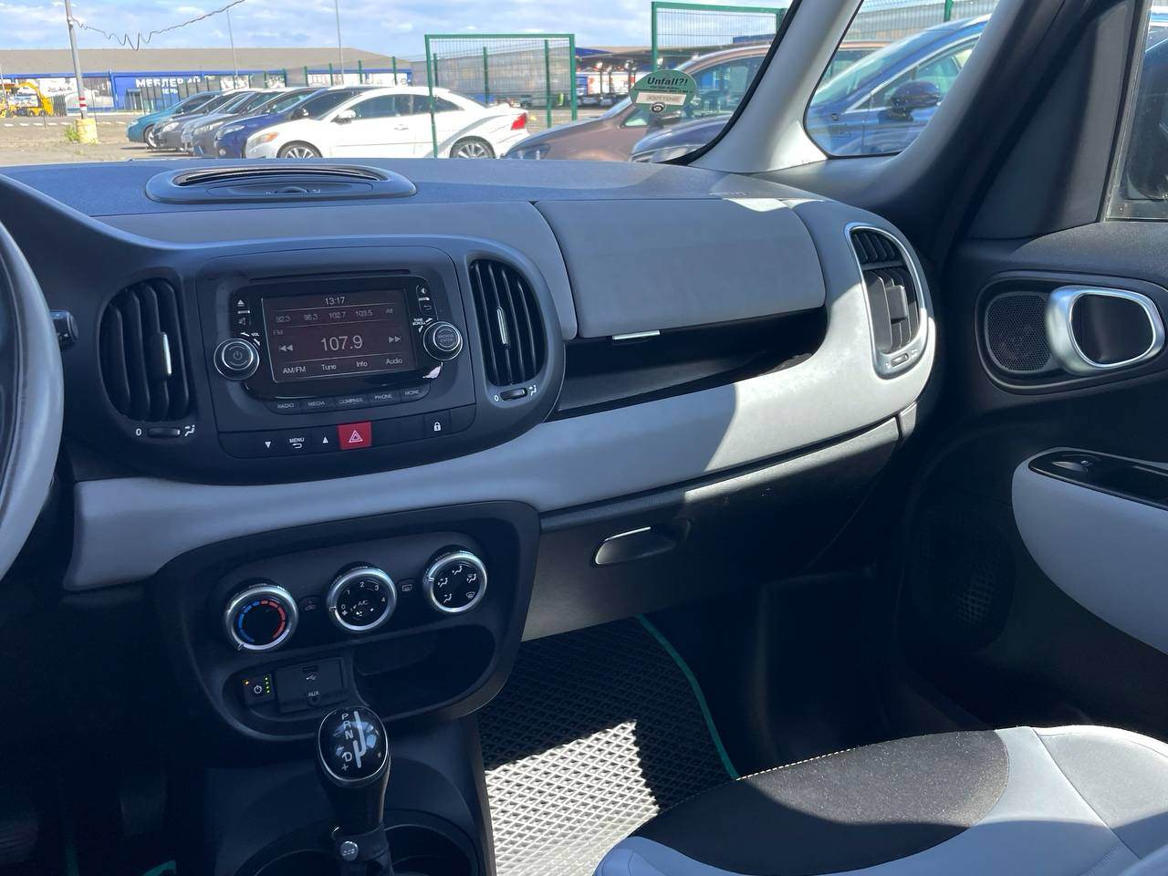 Fiat 500L - фото 12