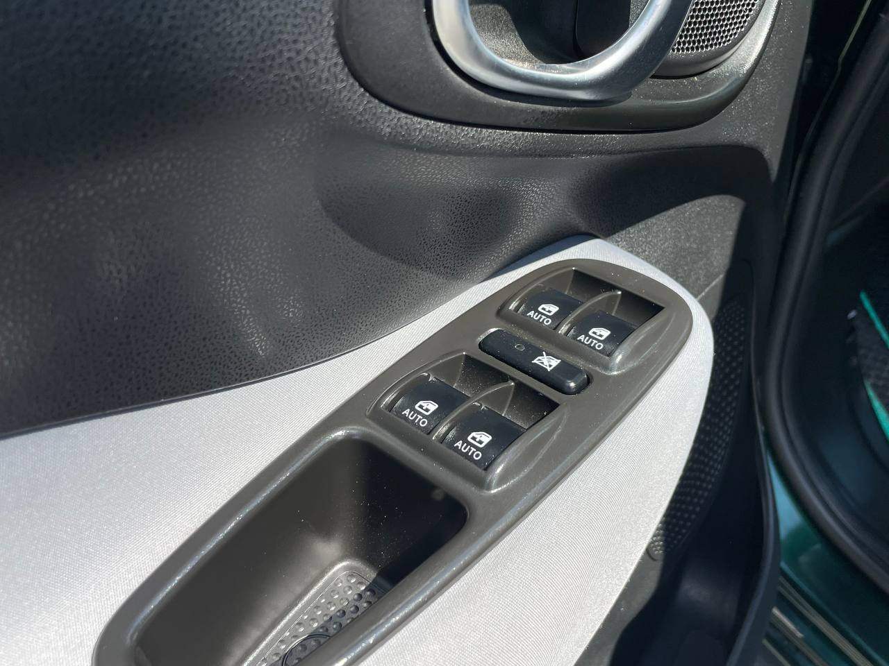 Fiat 500L - фото 17