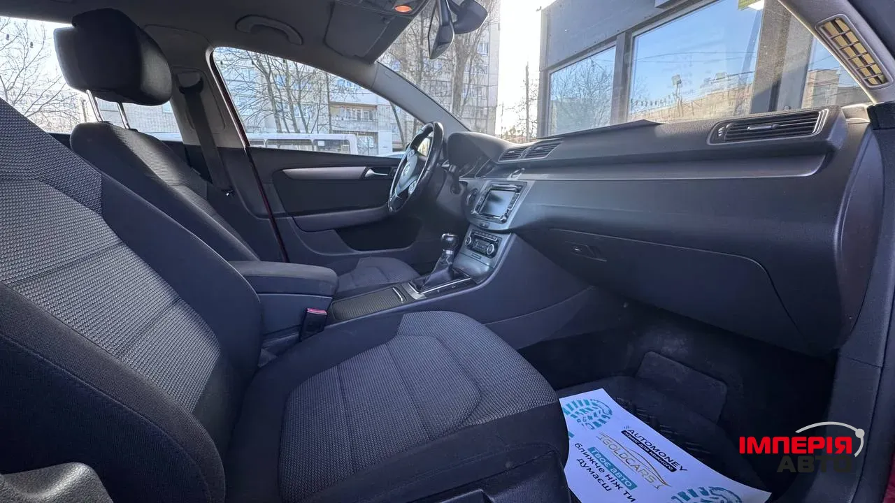 Volkswagen Passat - фото 9