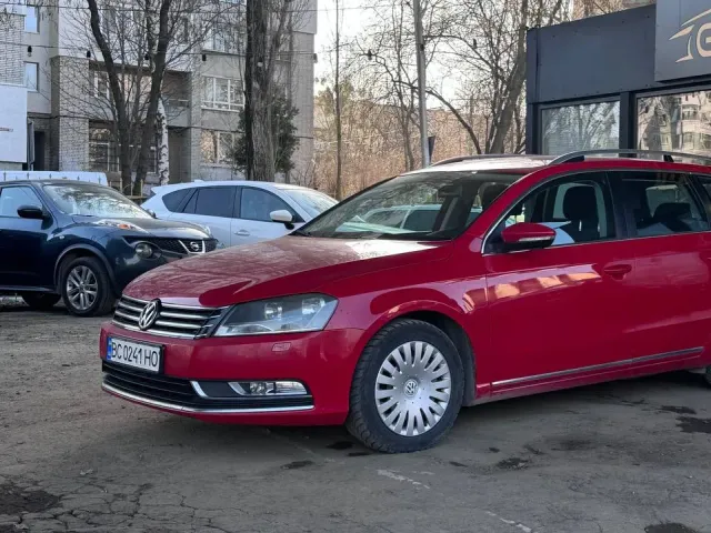 Volkswagen Passat - фото 2