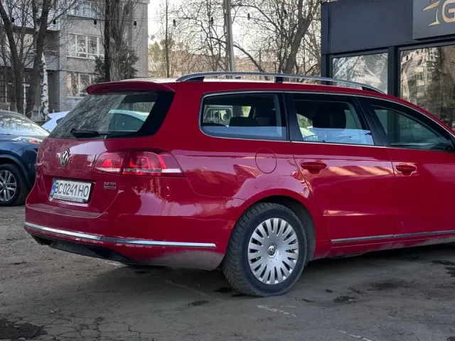 Volkswagen Passat - фото 3