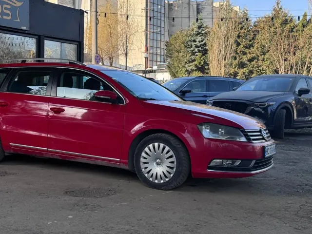 Volkswagen Passat - фото 5