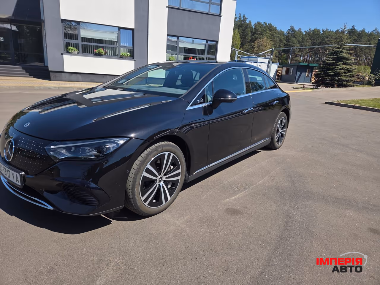 Mercedes-Benz EQE - фото 2