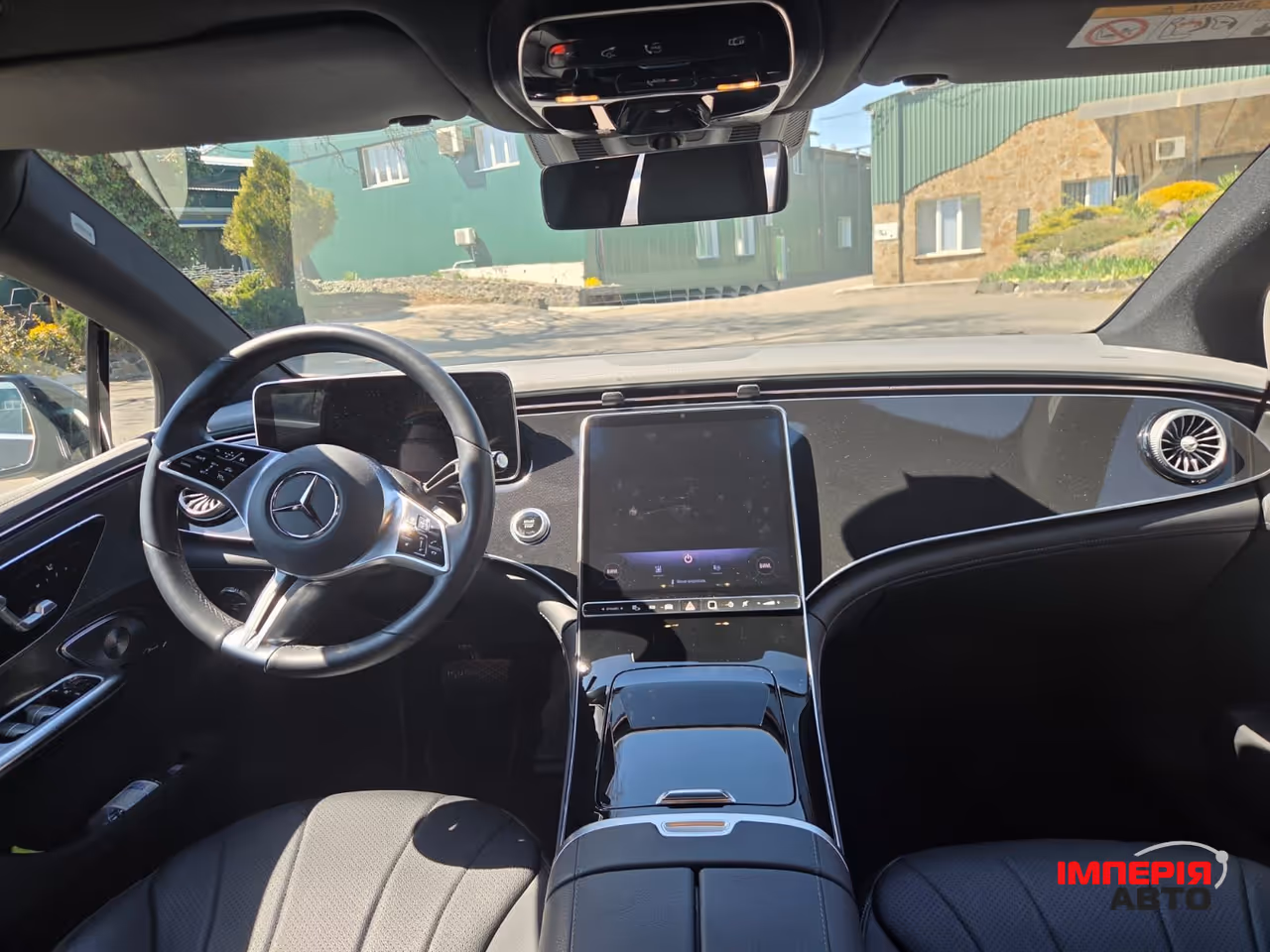 Mercedes-Benz EQE - фото 12