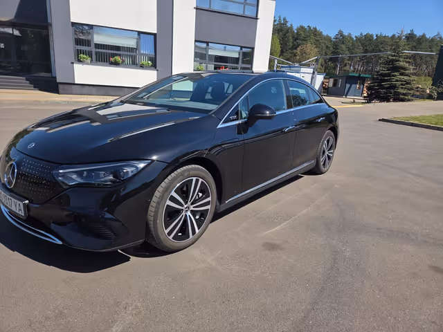 Mercedes-Benz EQE - фото 2