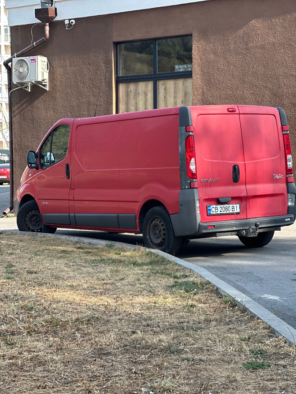 Renault Trafic - фото 4