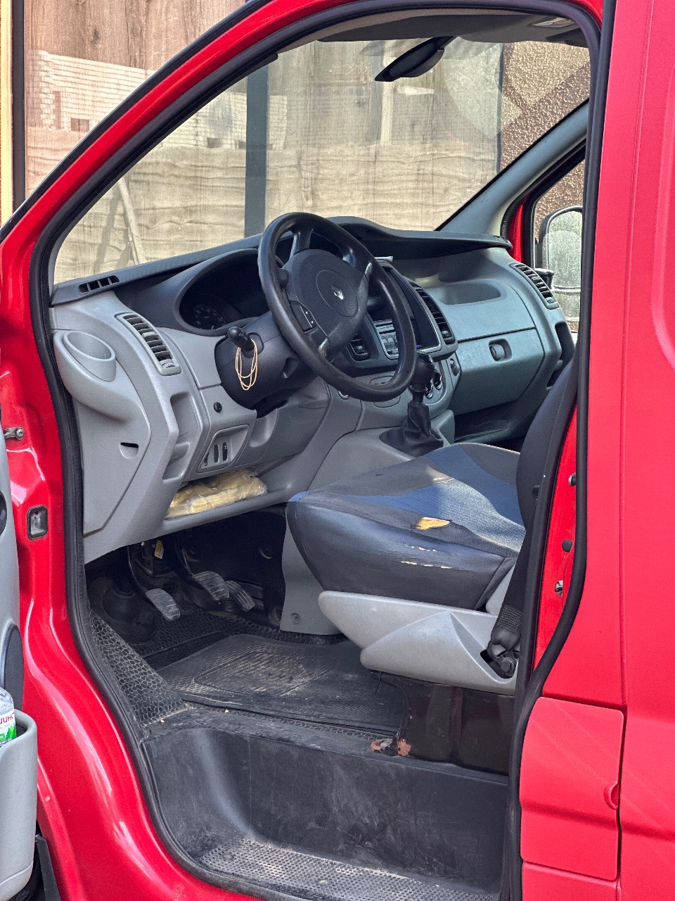 Renault Trafic - фото 7
