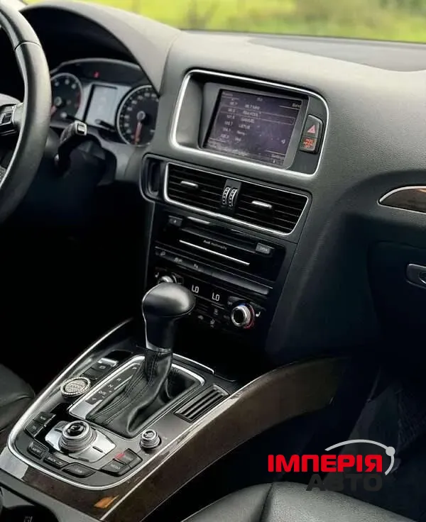 Audi Q5 - фото 8