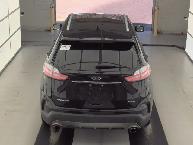 Ford Edge - фото 3