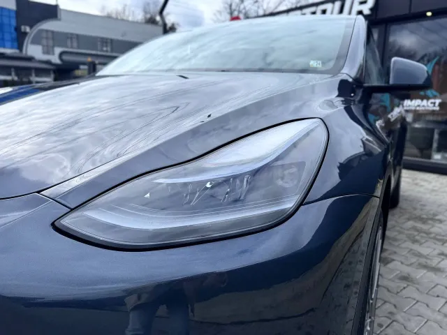 Tesla Model Y - фото 3