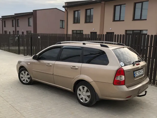 Chevrolet Nubira - фото 2