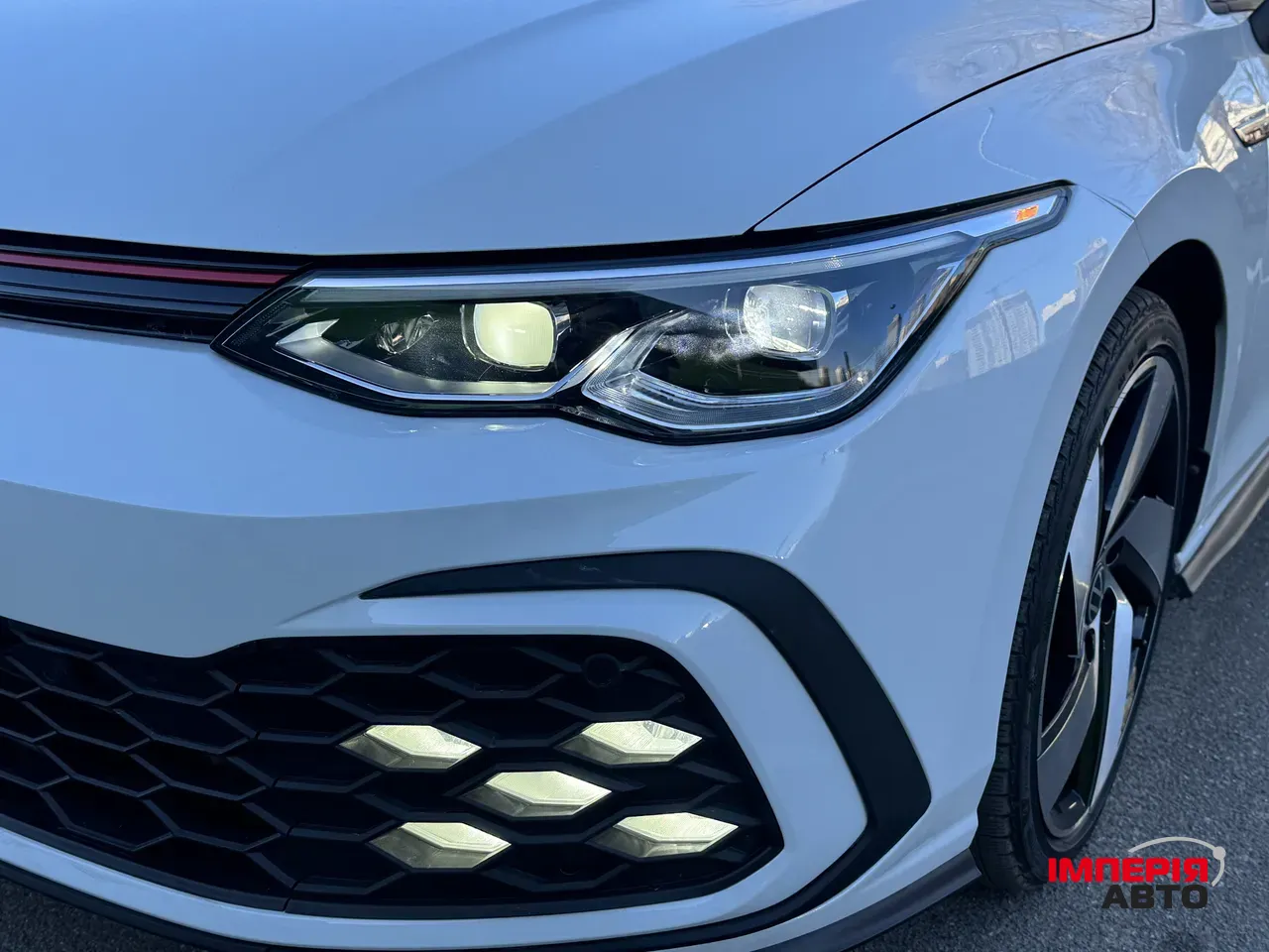 Volkswagen Golf - фото 8