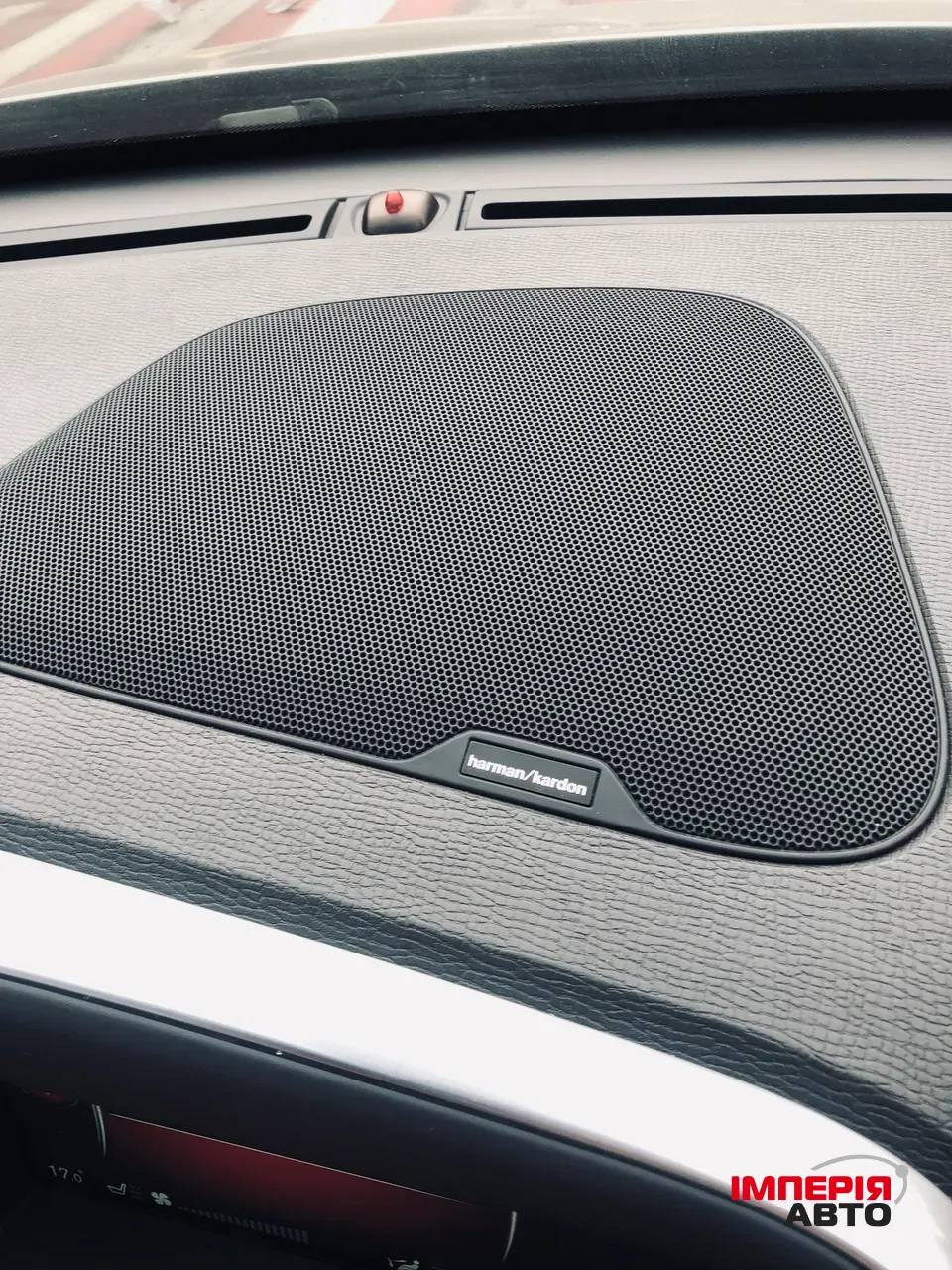 Volvo XC60 - фото 23