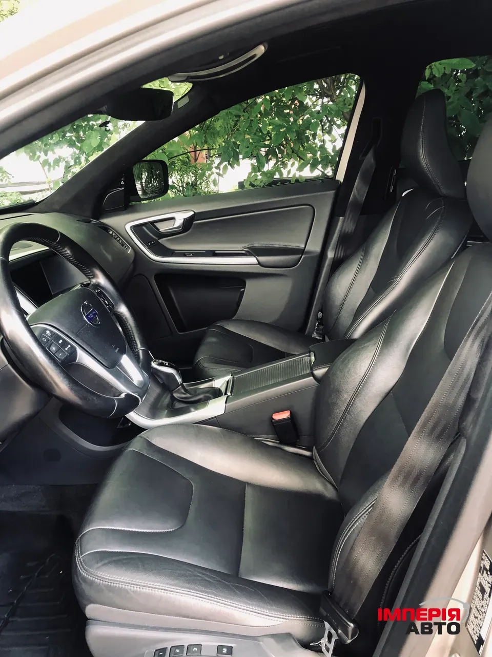 Volvo XC60 - фото 19