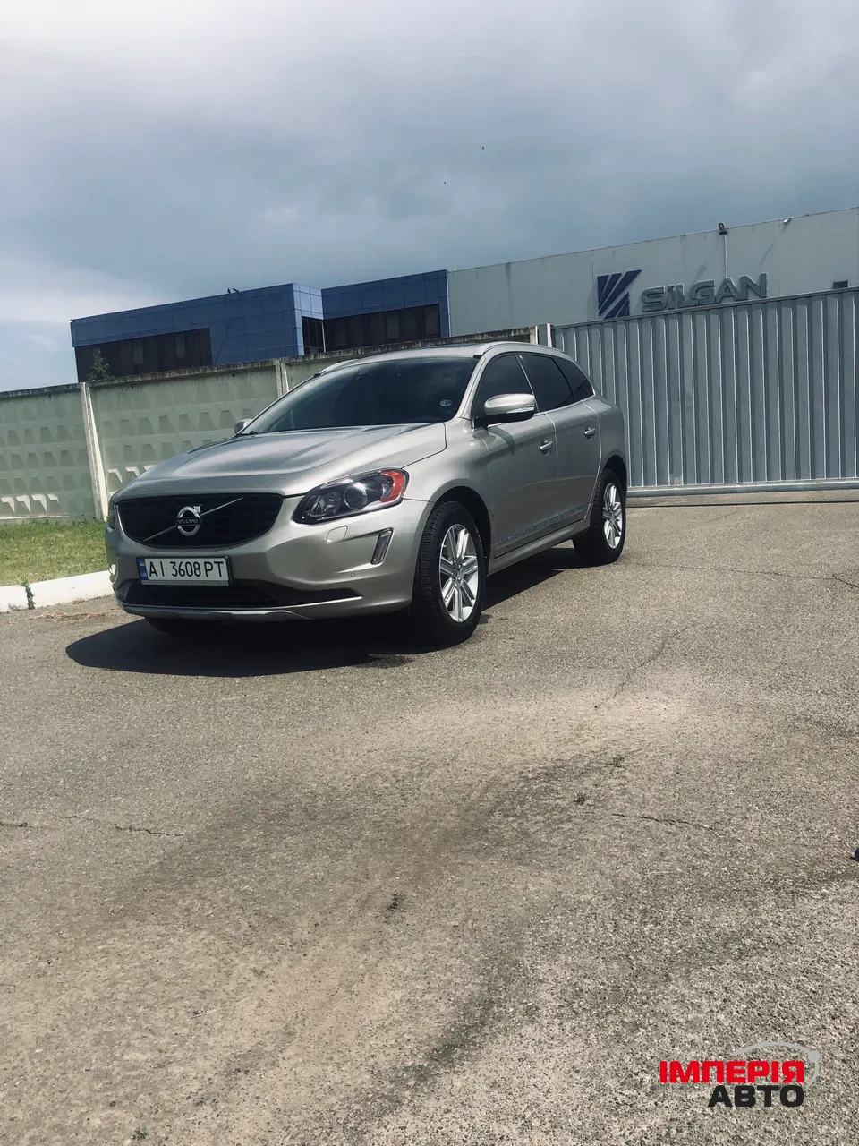 Volvo XC60 - фото 2