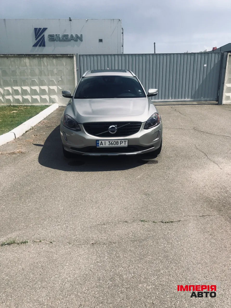 Volvo XC60 - фото 3