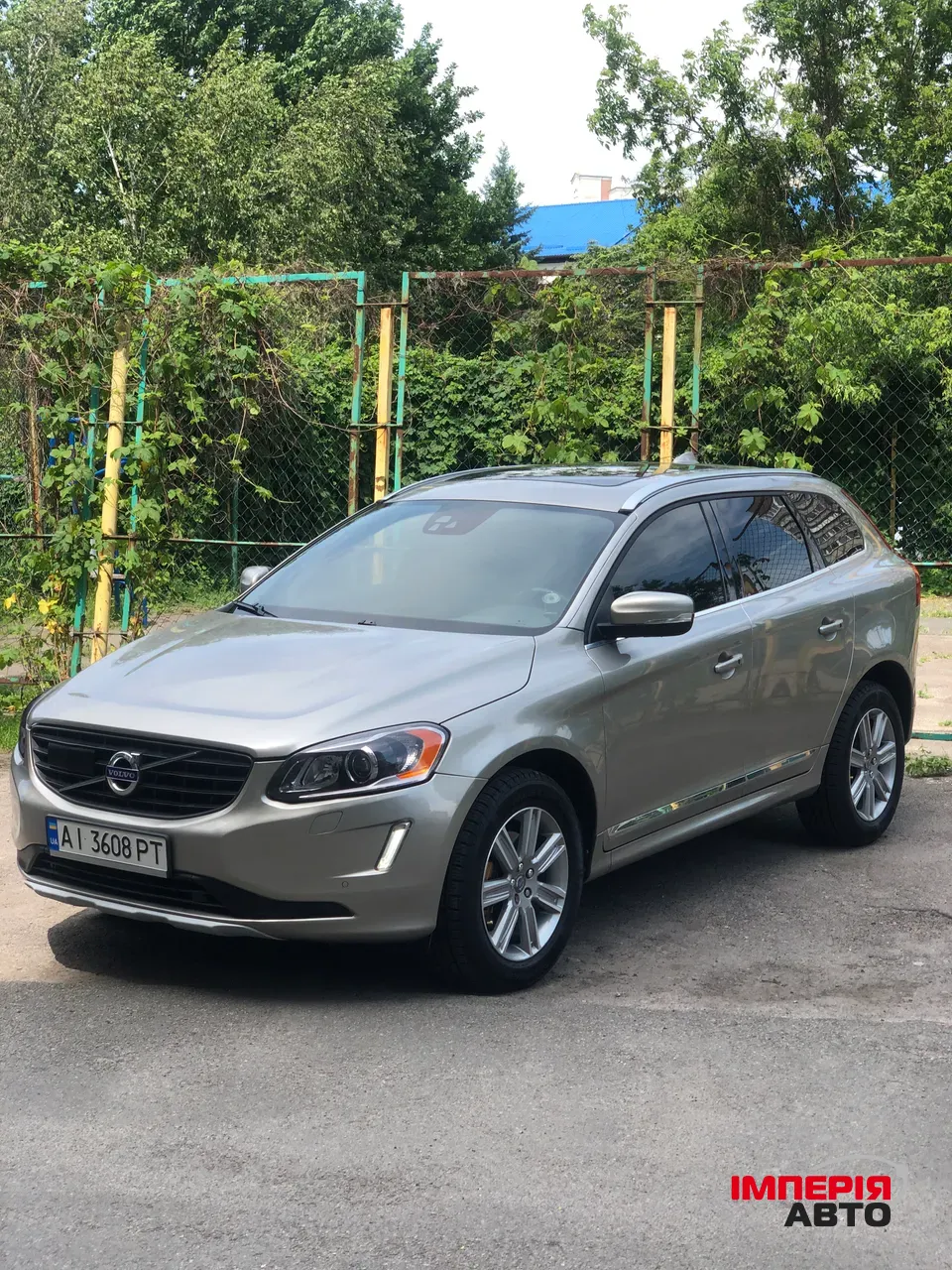 Volvo XC60 - фото 11