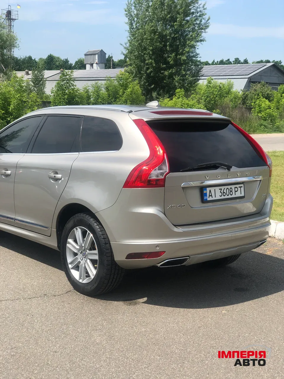 Volvo XC60 - фото 5