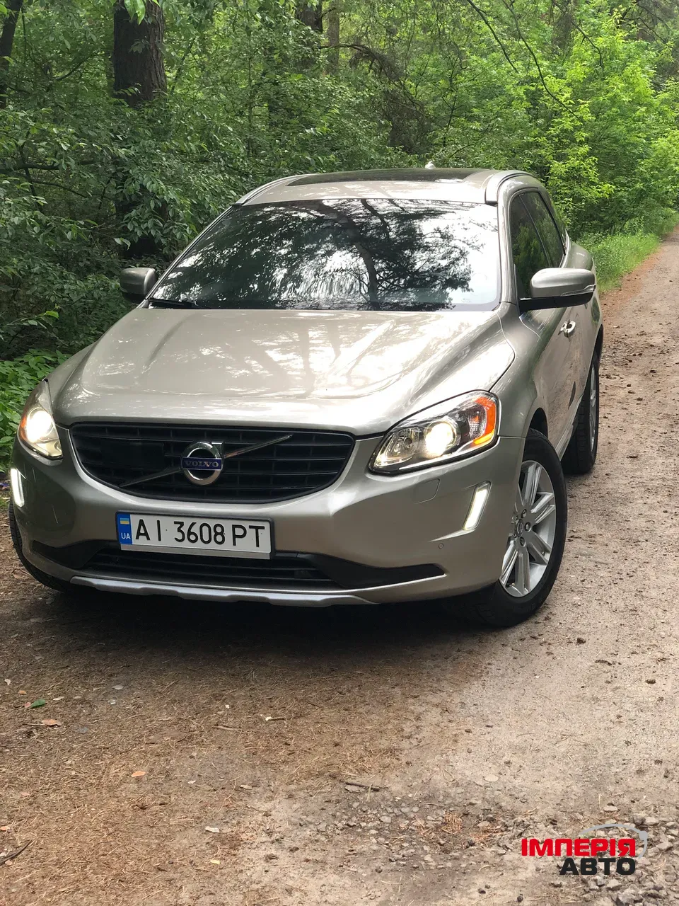 Volvo XC60 - фото 16