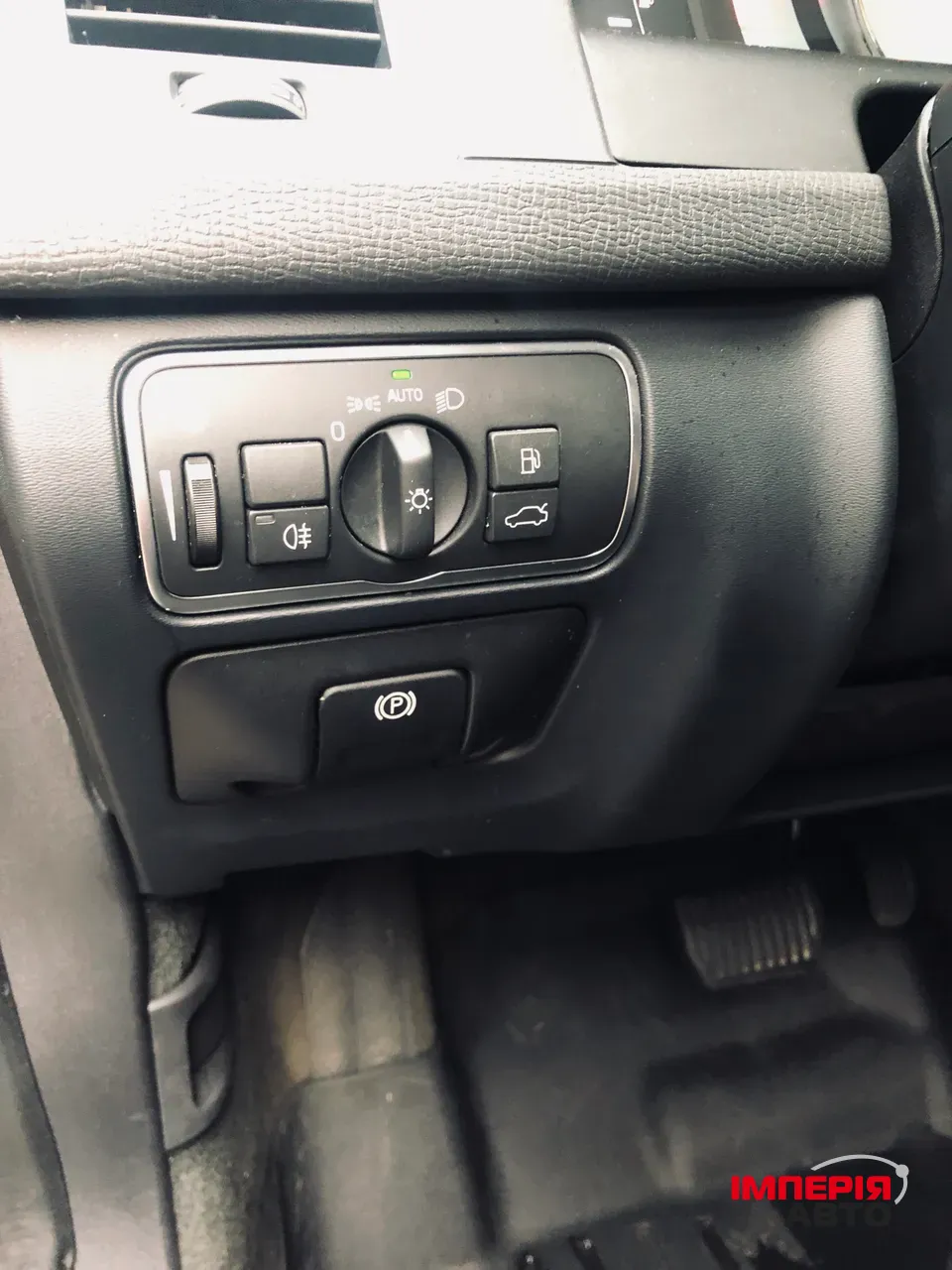 Volvo XC60 - фото 28