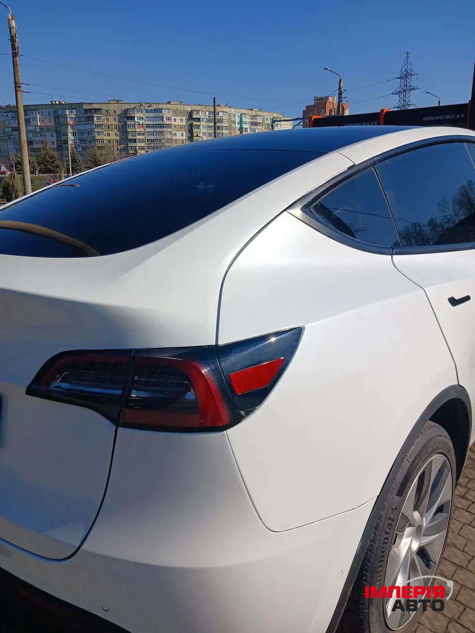 Tesla Model Y - фото 11