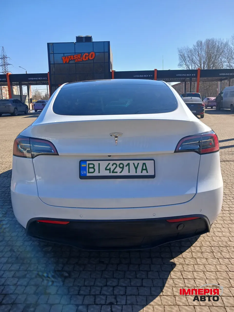 Tesla Model Y - фото 9
