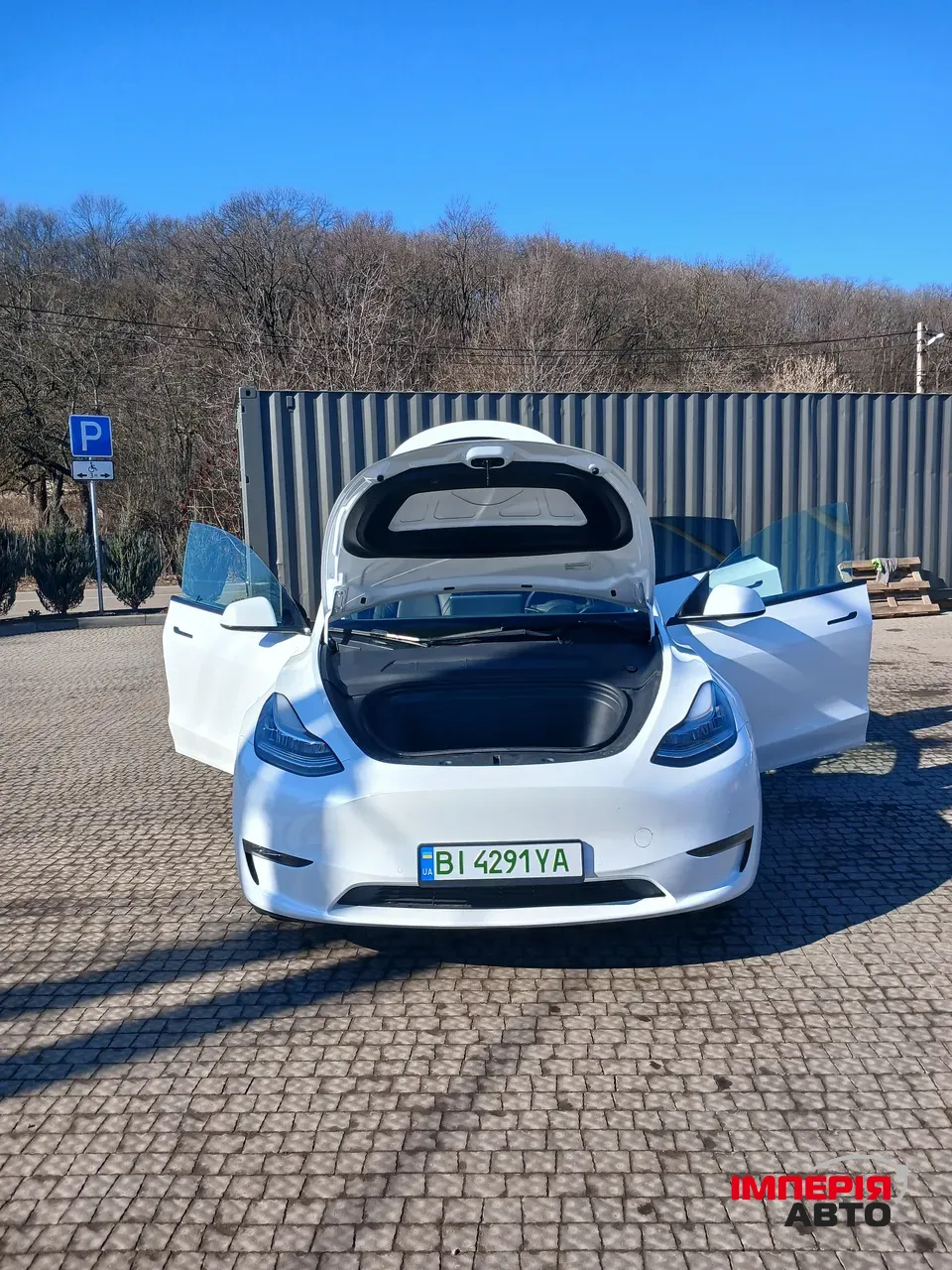 Tesla Model Y - фото 25