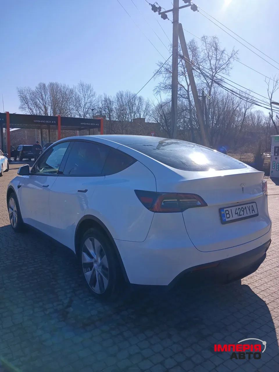 Tesla Model Y - фото 7