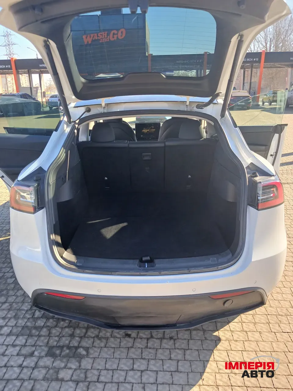 Tesla Model Y - фото 21