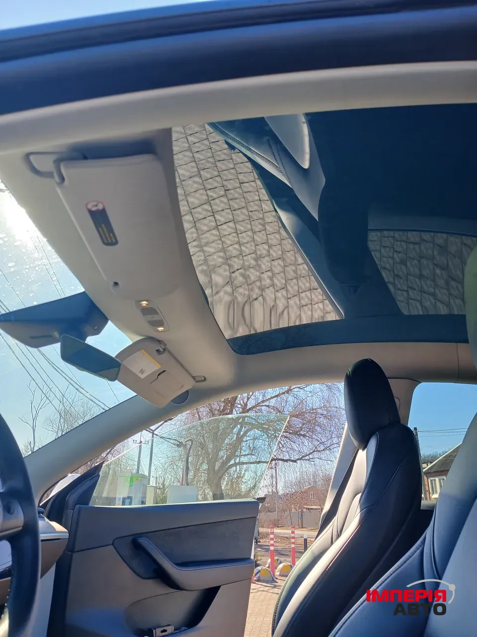 Tesla Model Y - фото 22