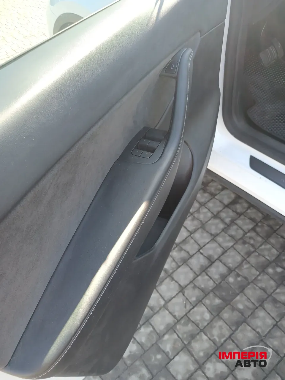 Tesla Model Y - фото 14