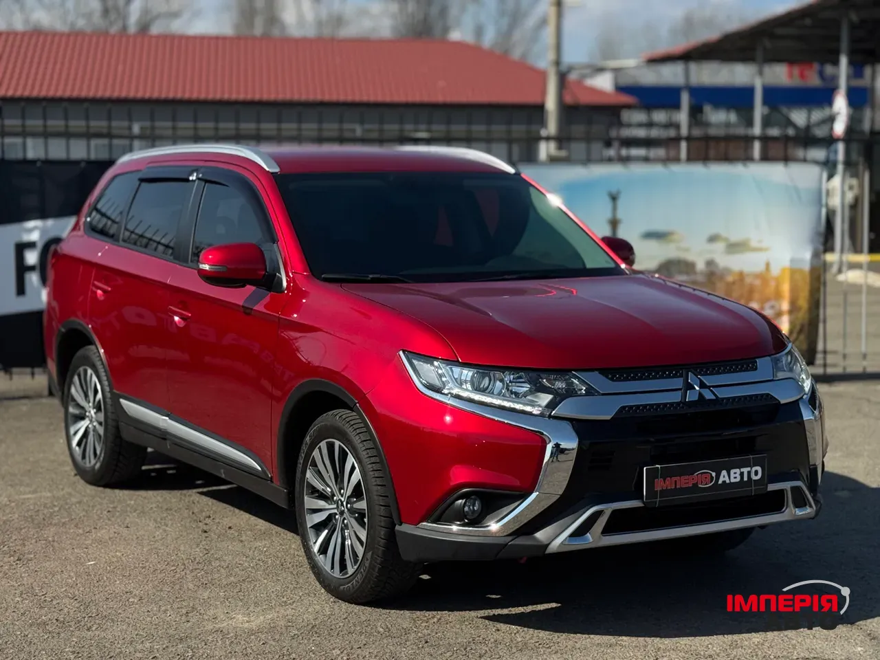 Mitsubishi Outlander - фото 3