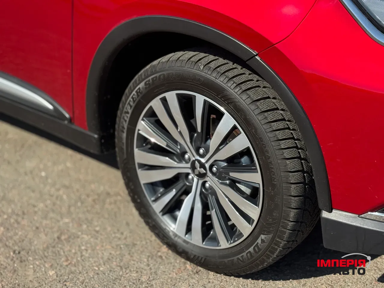 Mitsubishi Outlander - фото 4